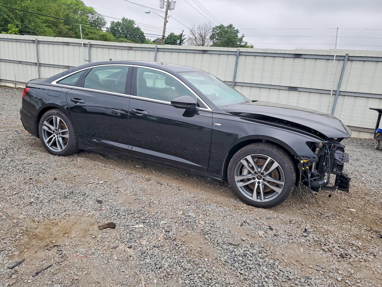 2022 Audi A6 Premium Plus - Фото 4