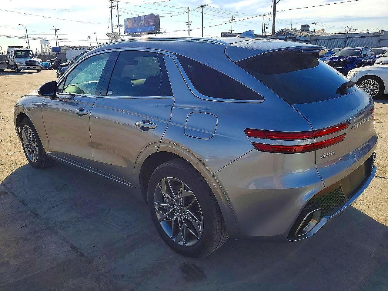 2025 Genesis Gv70 2.5T Standard - Фото 2