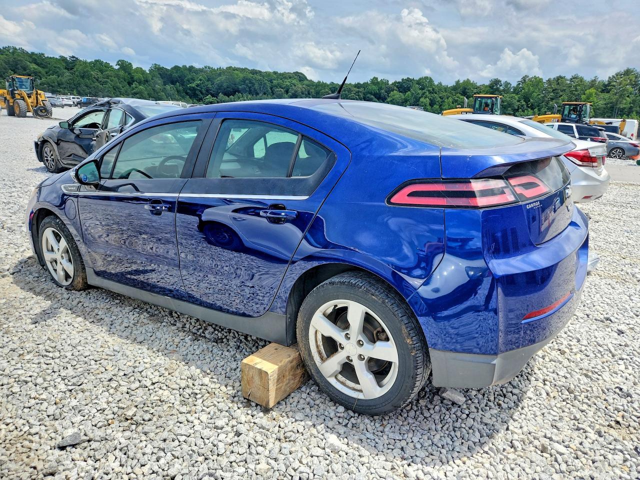 2013 Chevrolet Volt - Image 2