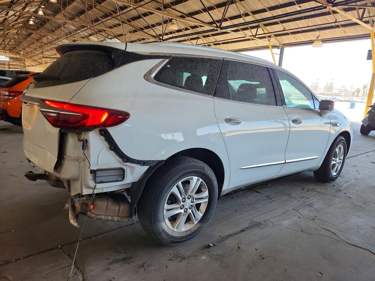 2020 Buick Enclave Essence - Image 3