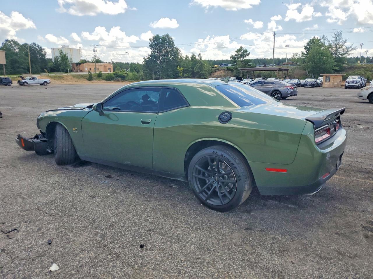 2021 Dodge Challenger - Фото 2