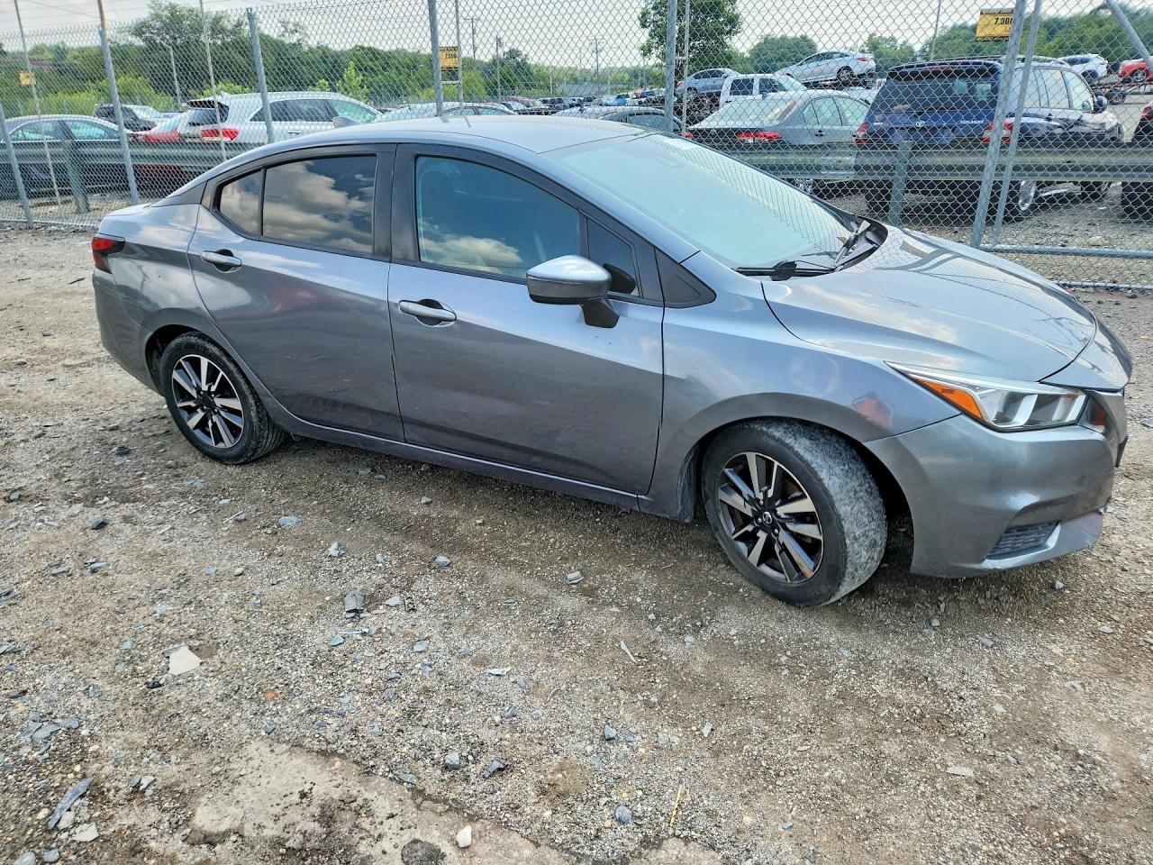 2021 Nissan Versa Sv - Фото 4