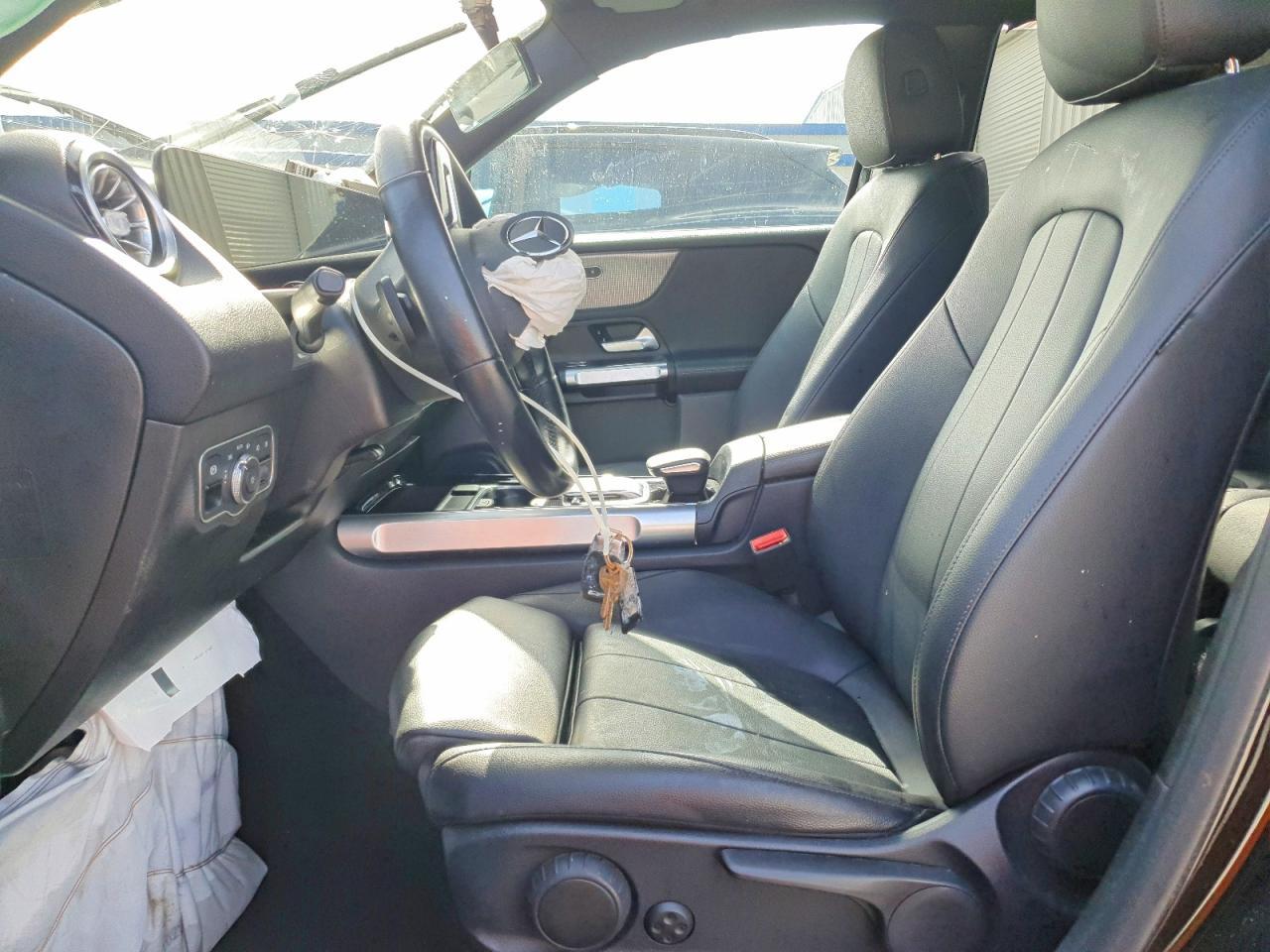2022 Mercedes-Benz Glb 250 - Фото 7