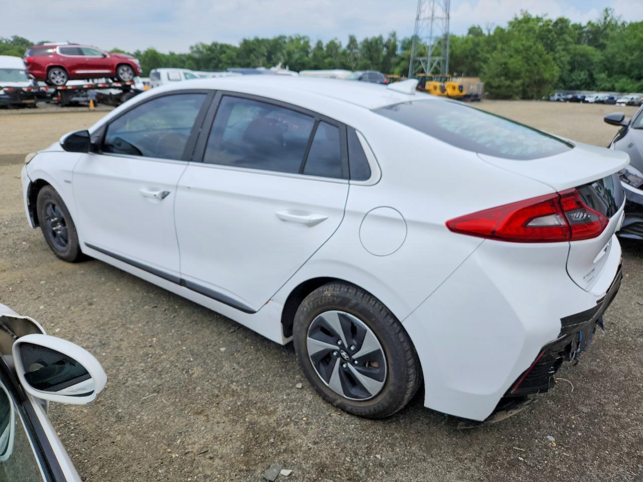 2017 Hyundai Ioniq Sel - Фото 2