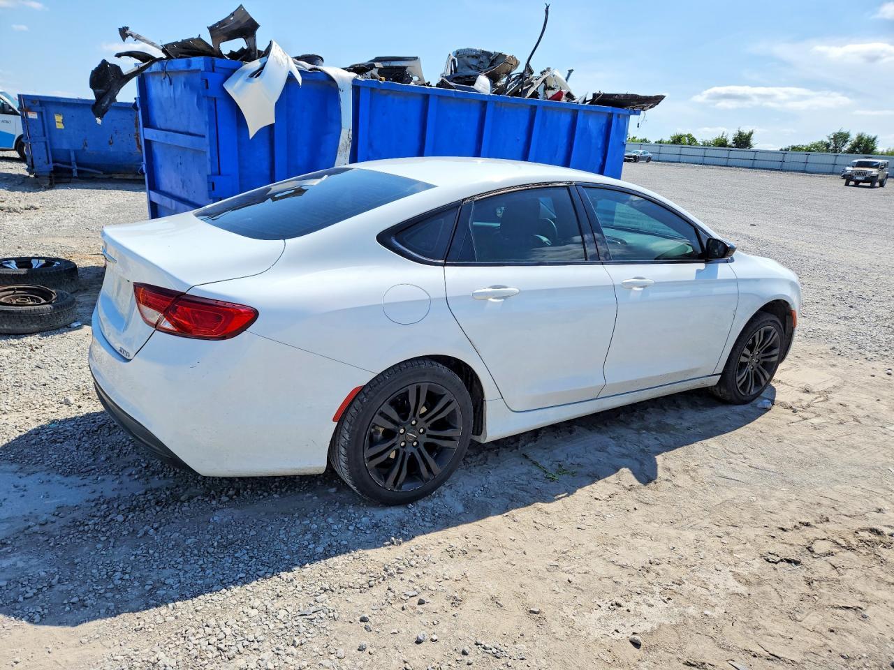 2017 Chrysler 200 Lx - Фото 3