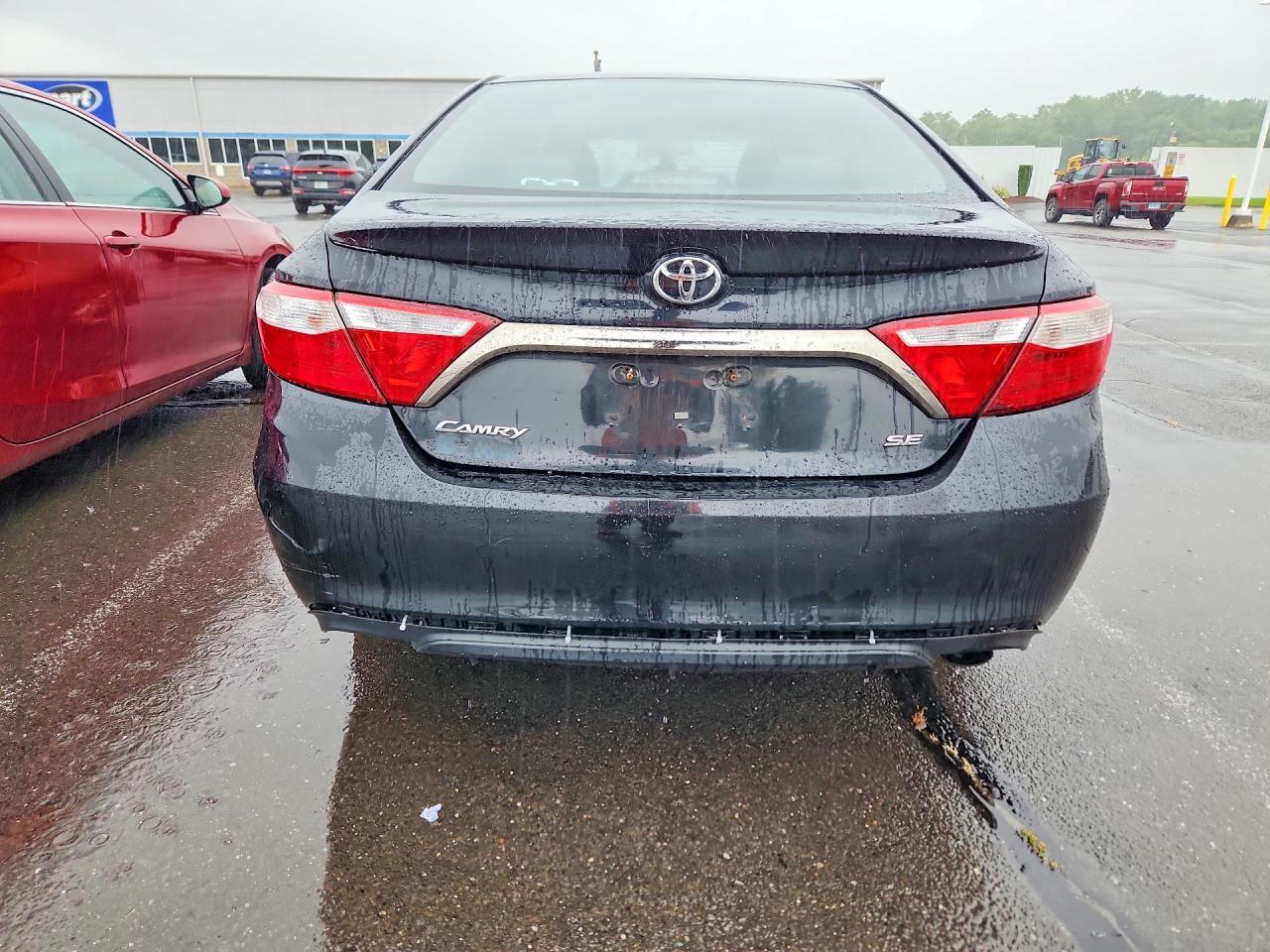 2016 Toyota Camry Se - Фото 6