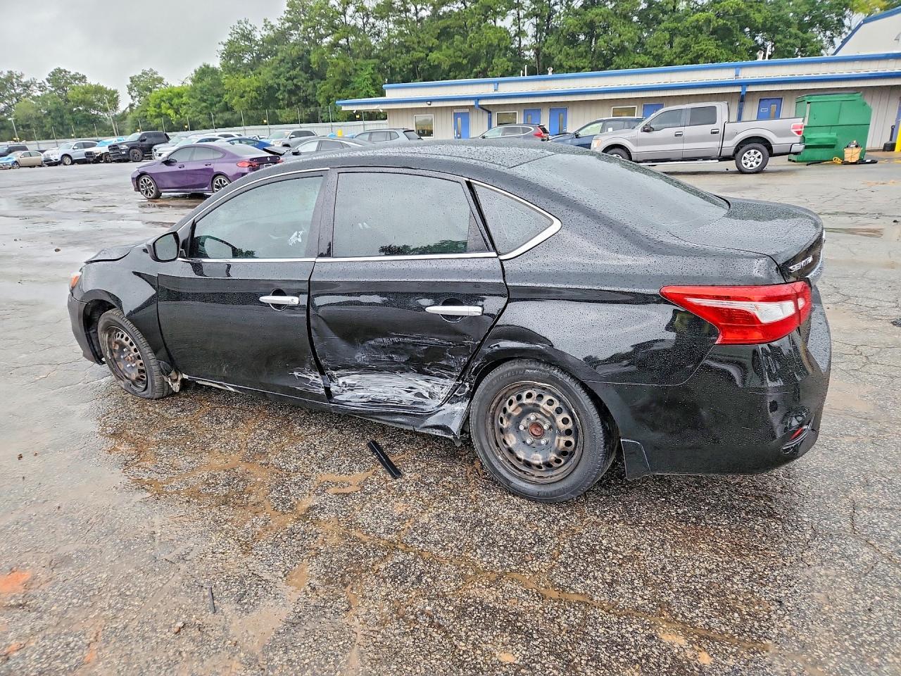 2017 Nissan Sentra S - Фото 2