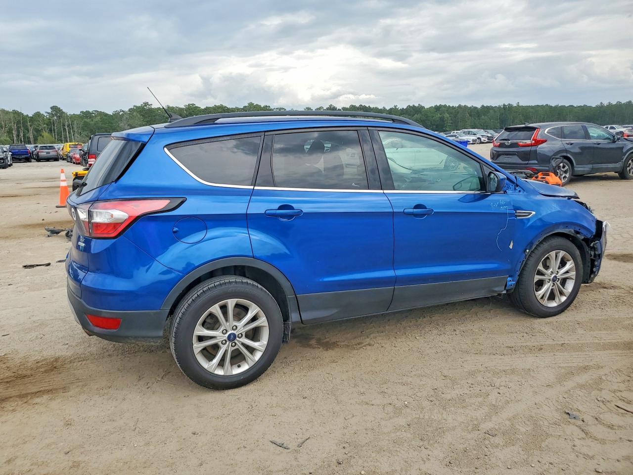 2018 Ford Escape Se - Фото 3
