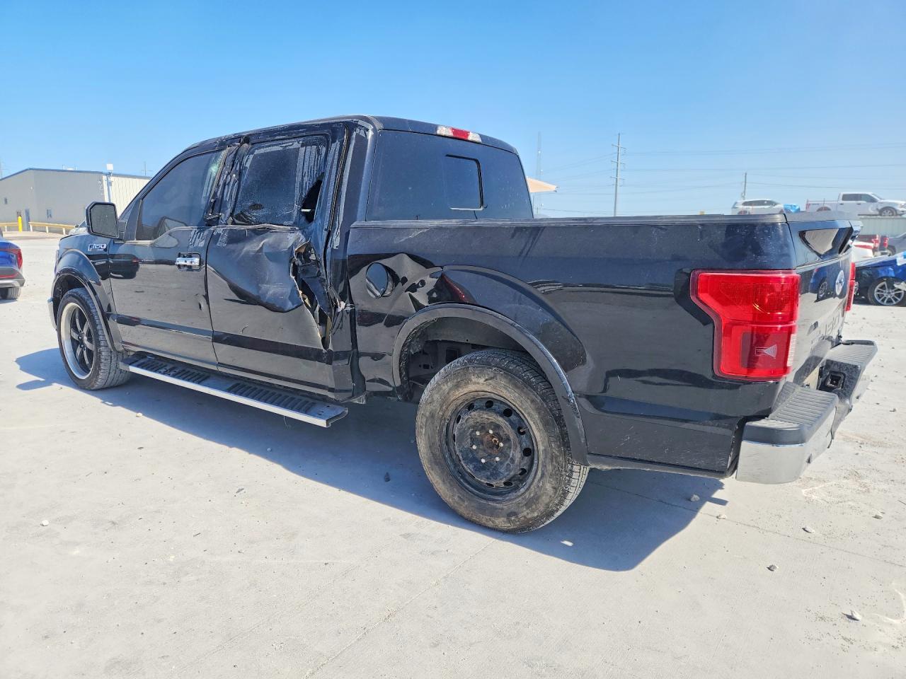 2018 Ford F150 Supercrew - Фото 2
