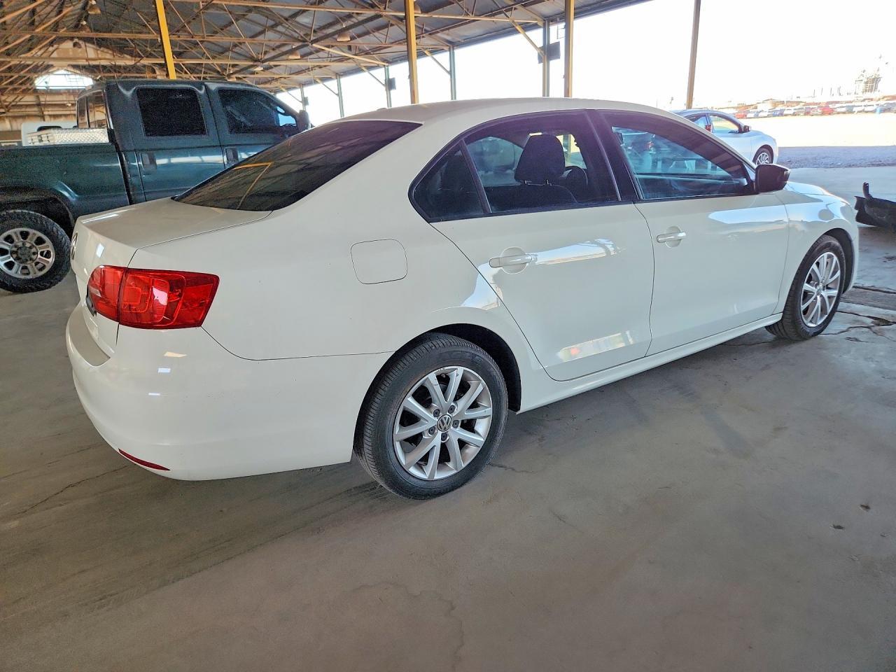2013 Volkswagen Jetta Base - Фото 3