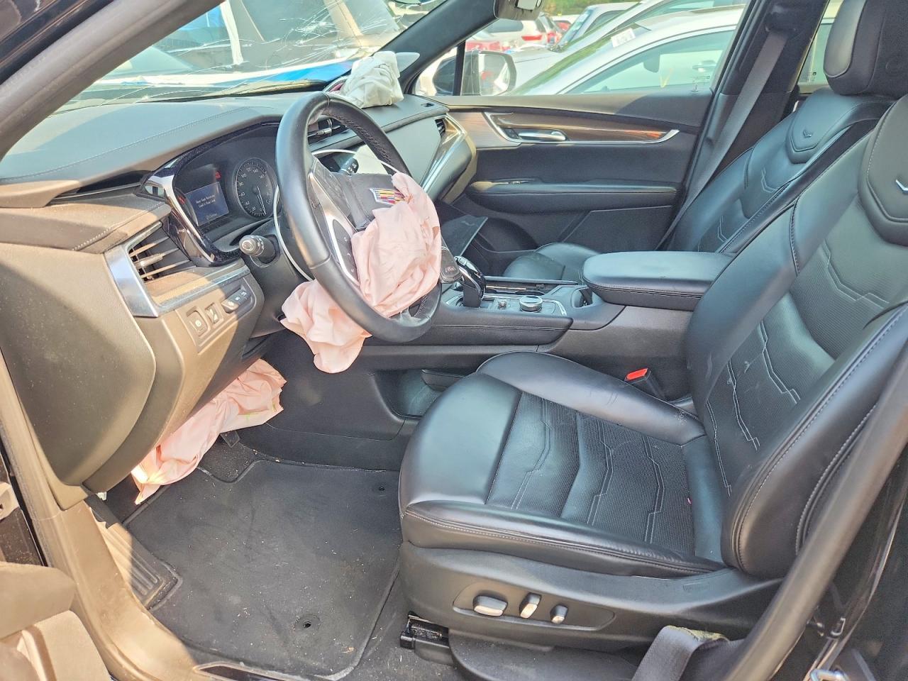 2024 Cadillac Xt5 Platinum Premium Luxury - Image 7