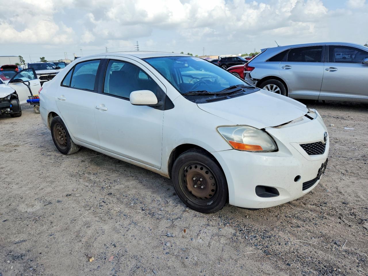 2009 Toyota Yaris Base - Фото 4