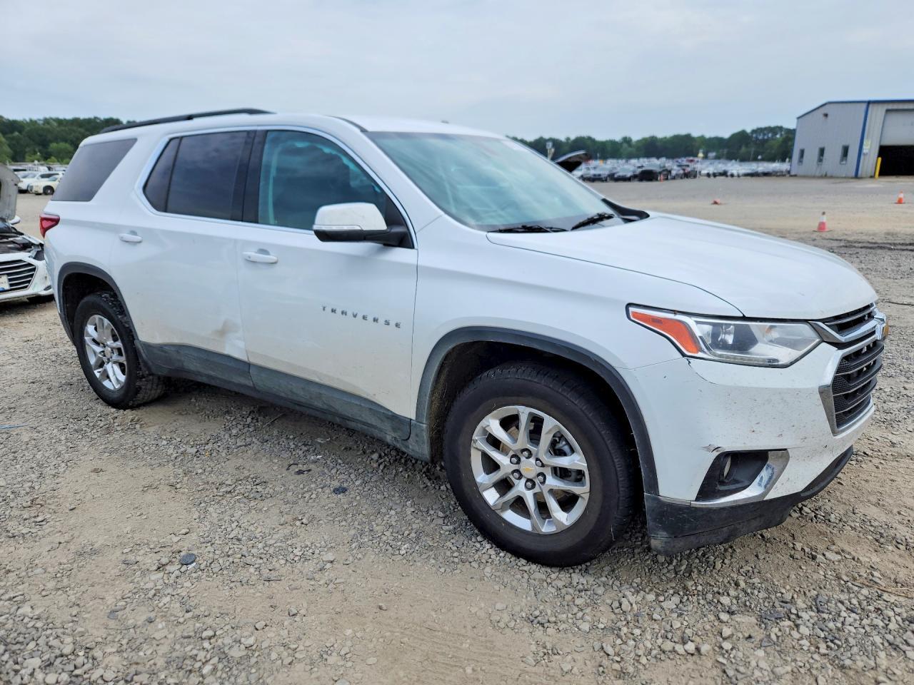 2021 Chevrolet Traverse Lt - Image 4