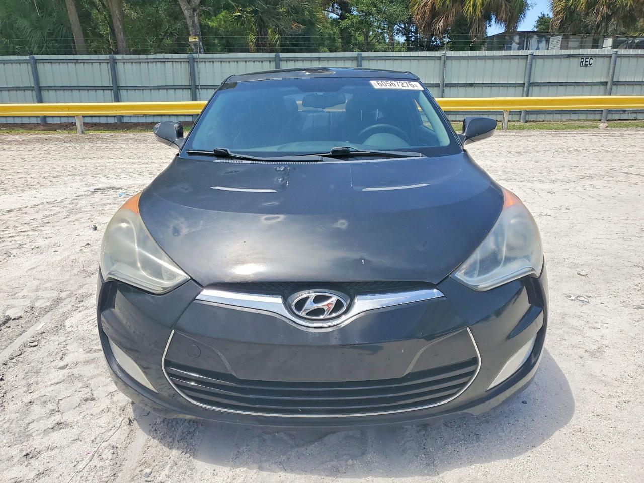 2013 Hyundai Veloster Base - Фото 5