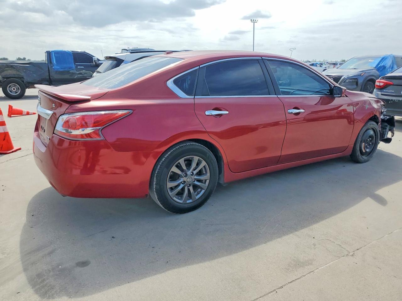 2015 Nissan Altima 2.5 S - Фото 3