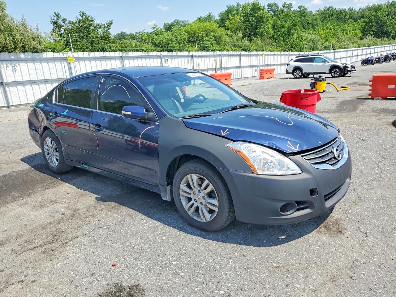 2012 Nissan Altima 2.5 - Image 4