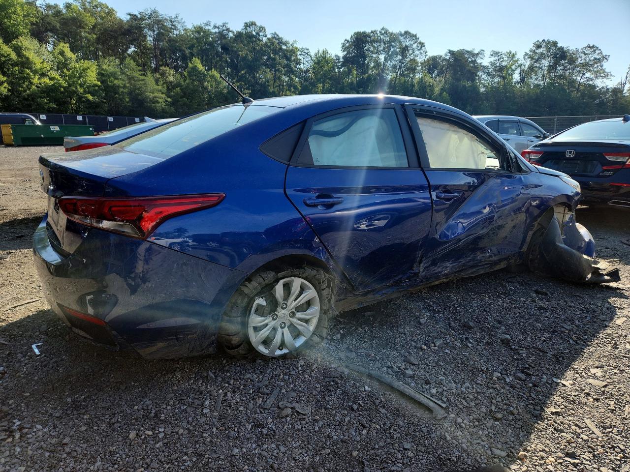 2022 Hyundai Accent Se - Image 3