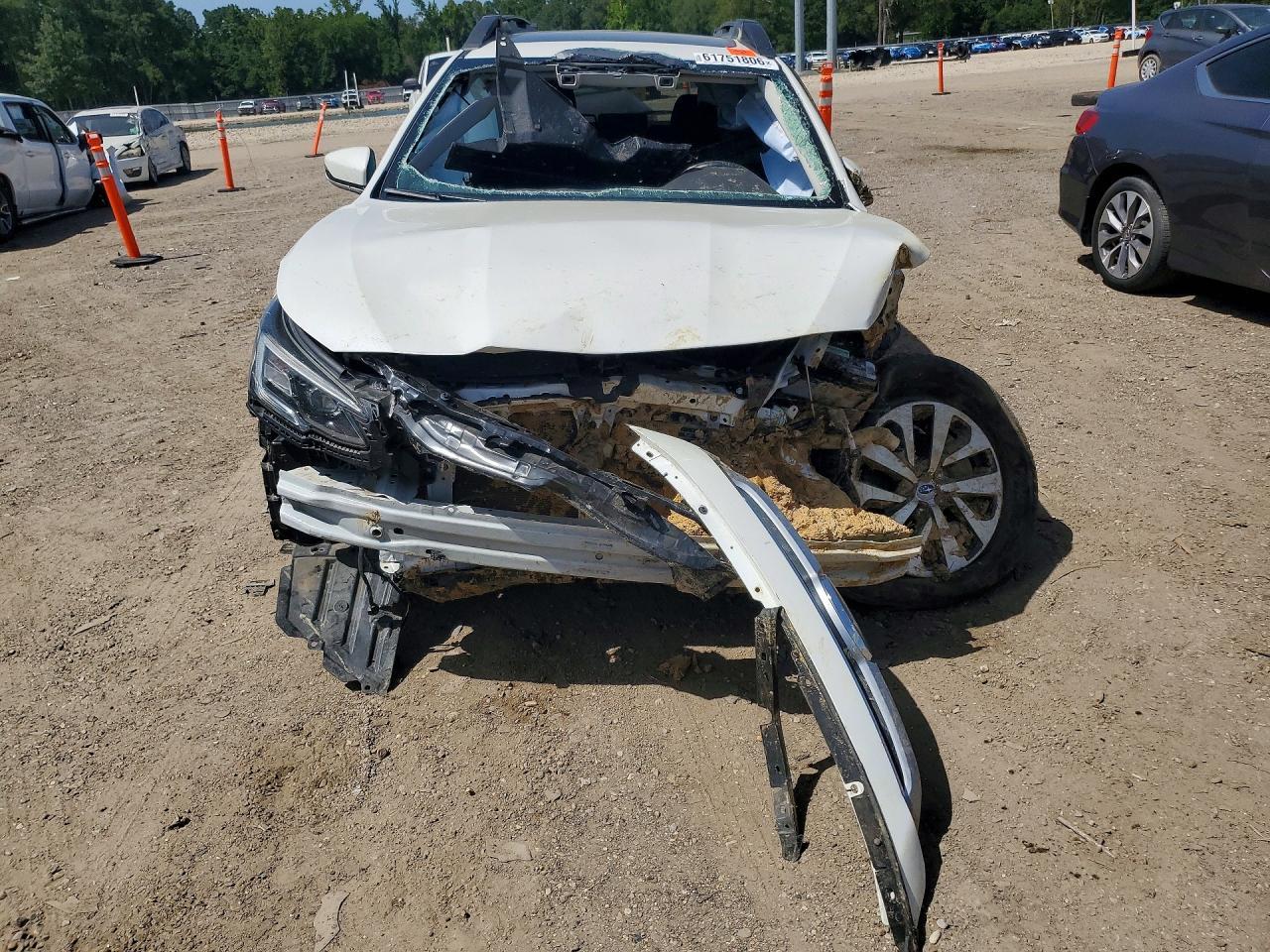 2021 Subaru Outback Premium - Image 5