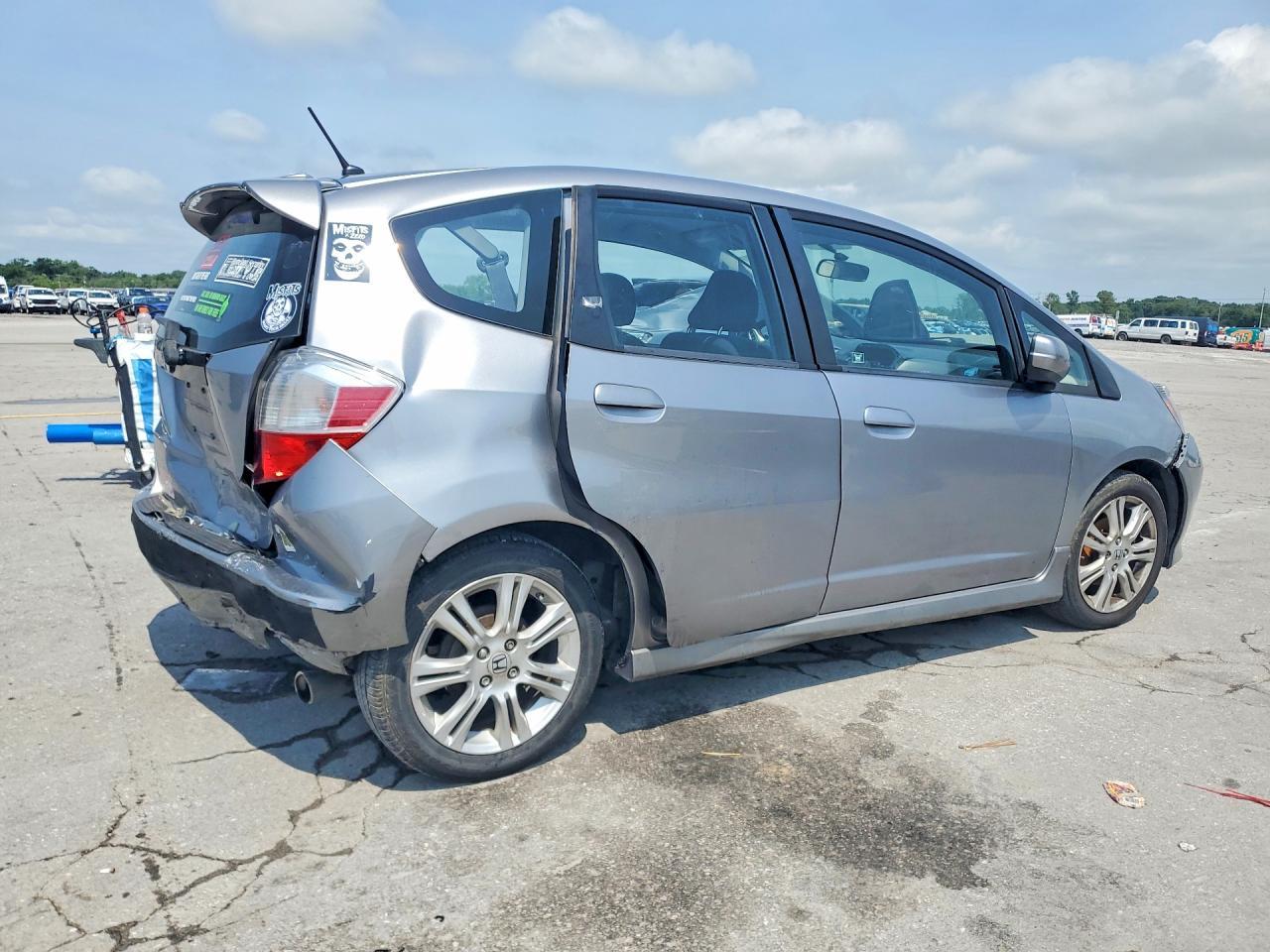 2010 Honda Fit Sport - Фото 3