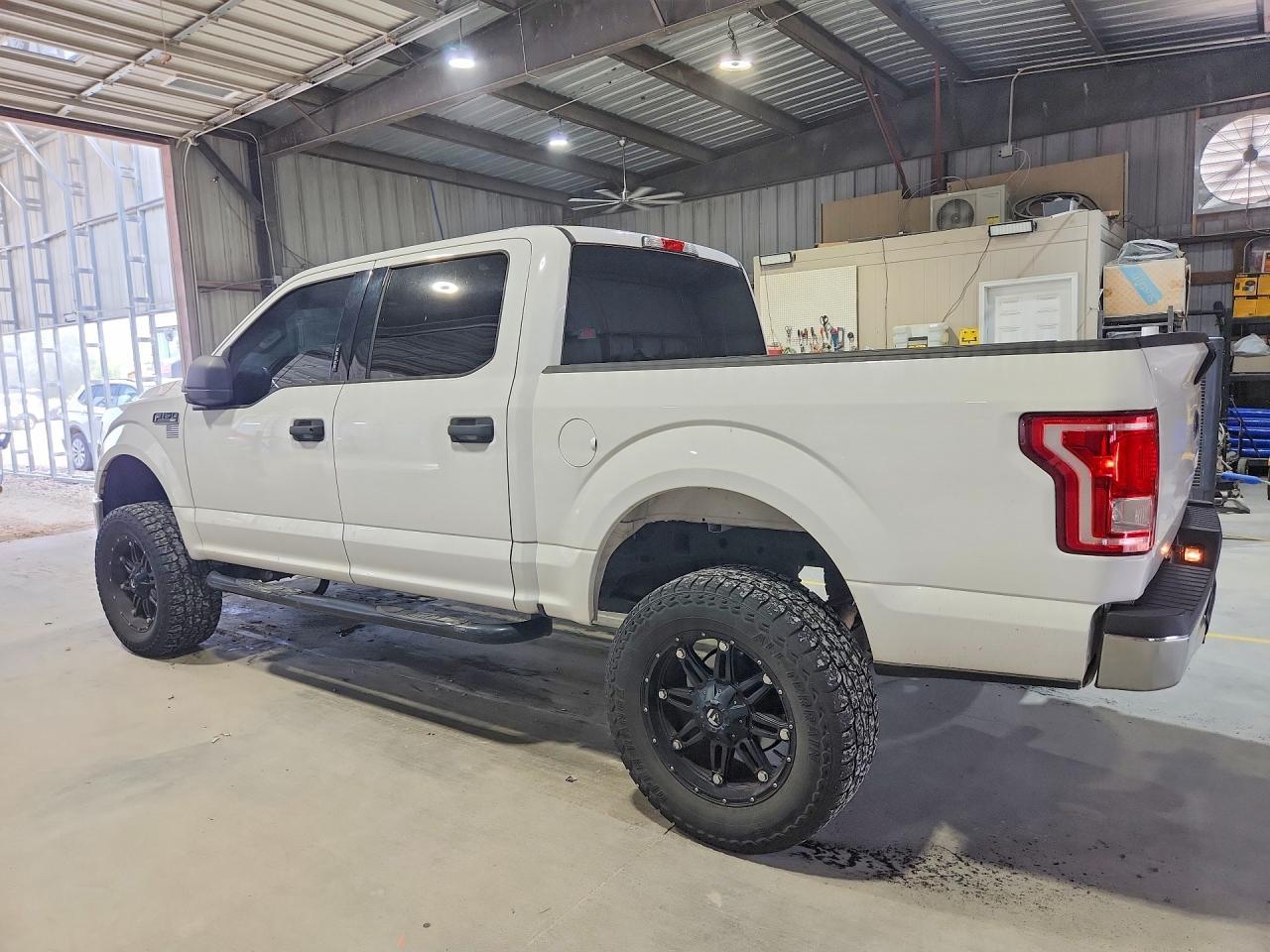 2015 Ford F150 Supercrew - Фото 2