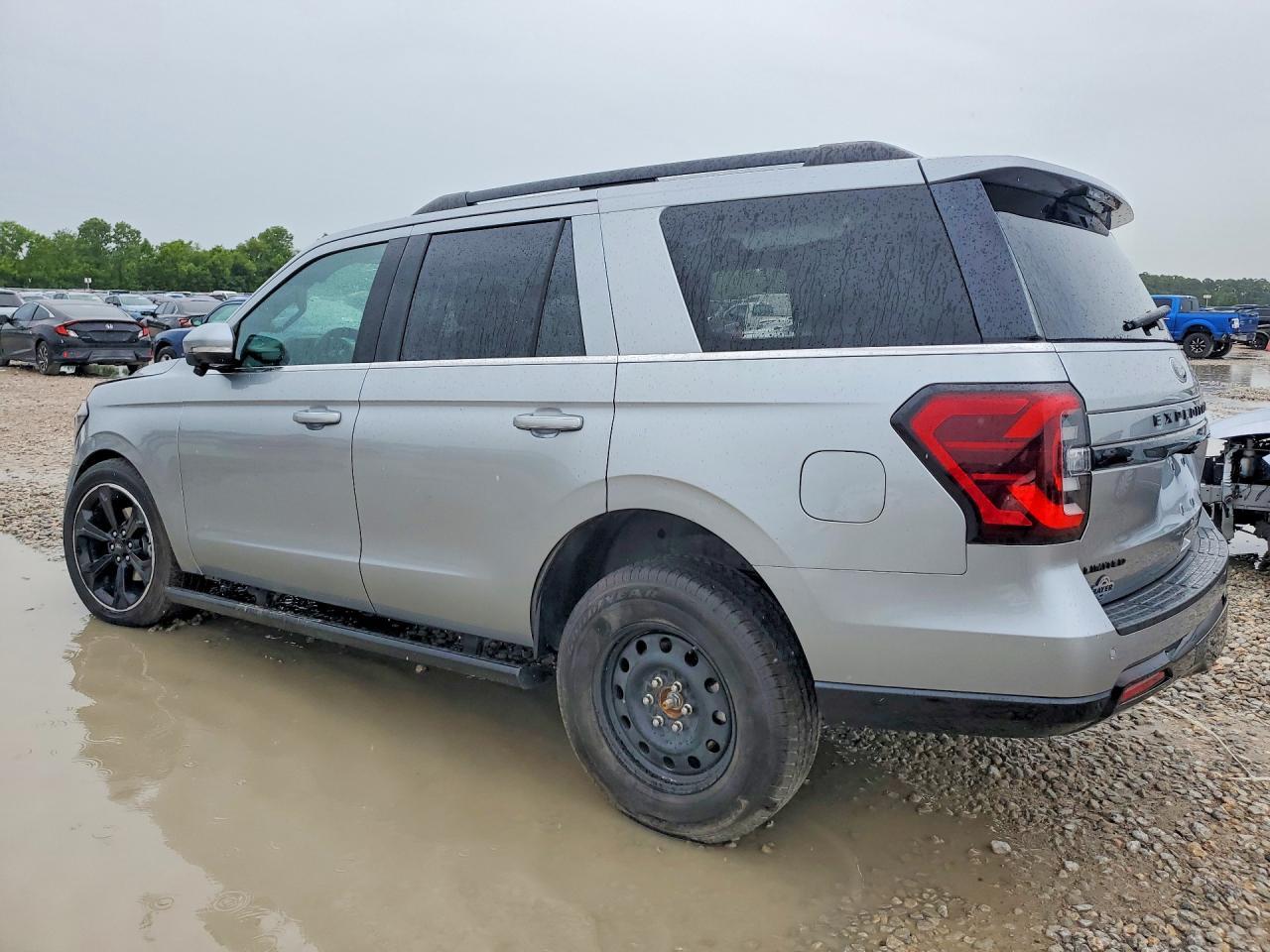 2023 Ford Expedition Limited - Фото 2