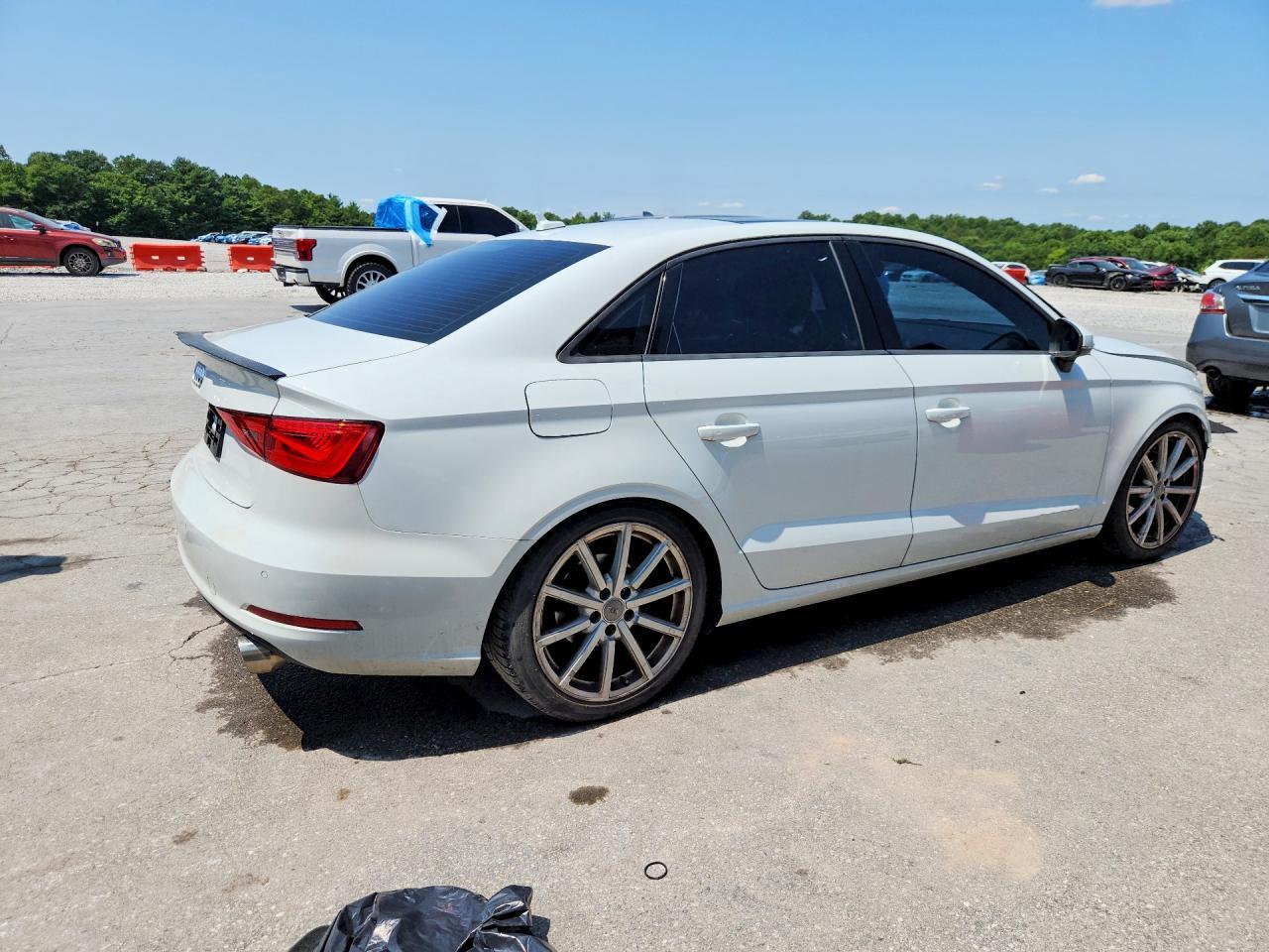 2016 Audi A3 Premium - Фото 3