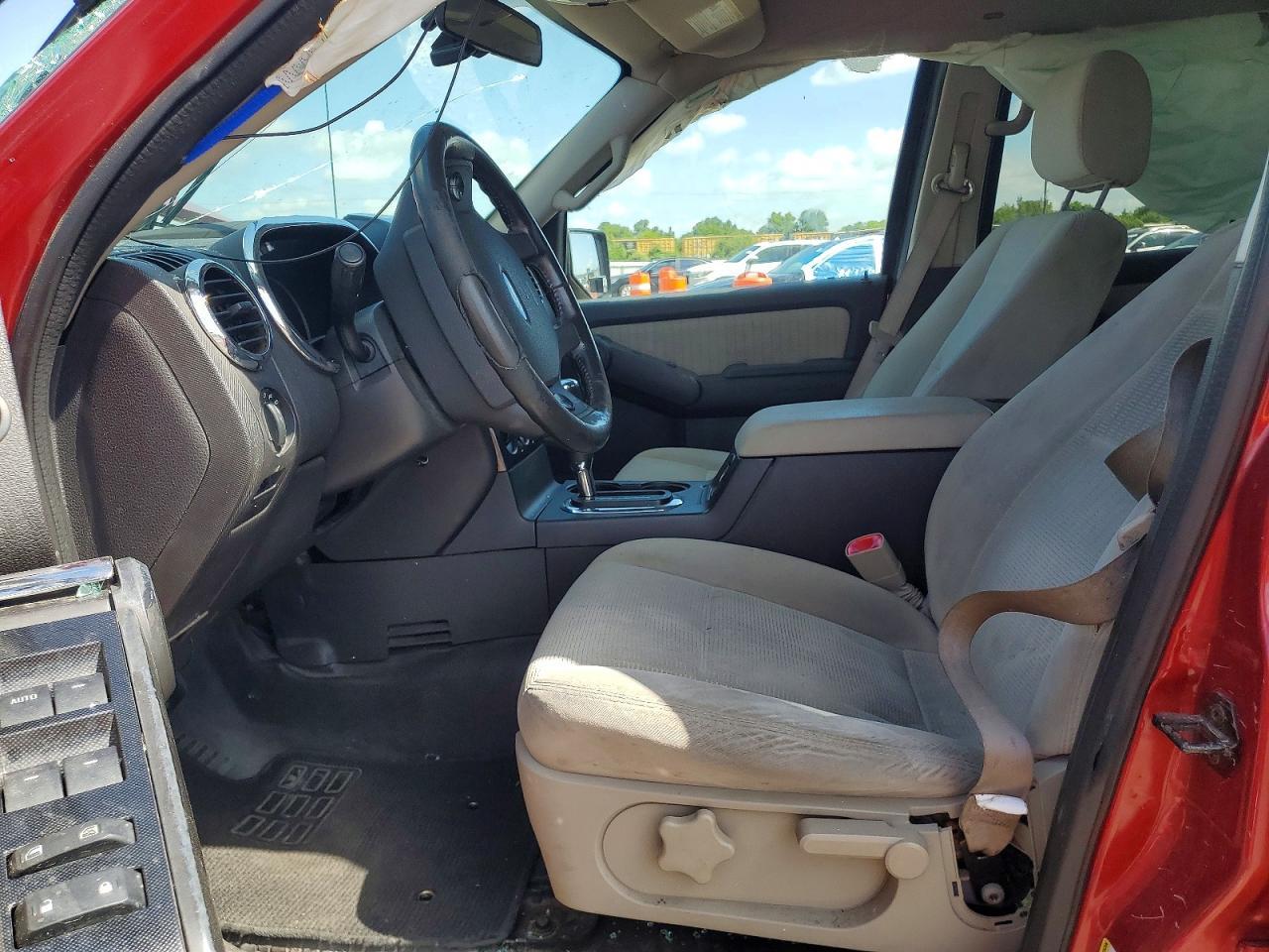 2008 Ford Expsprtrac - Фото 7