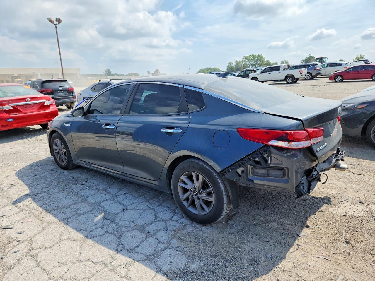 2020 Kia Optima Gl - Image 2