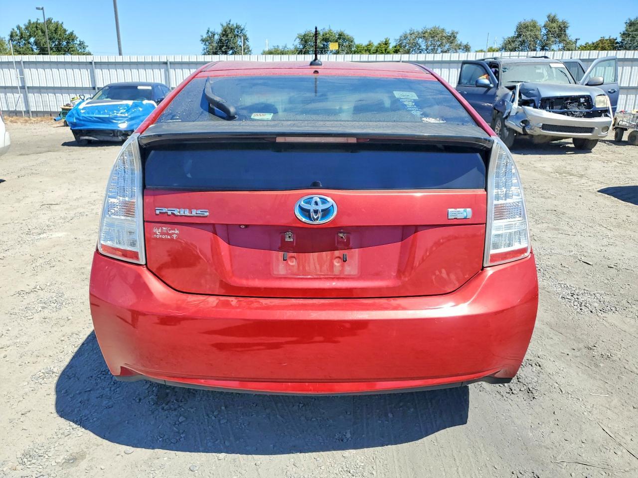 2010 Toyota Prius Iii - Image 6