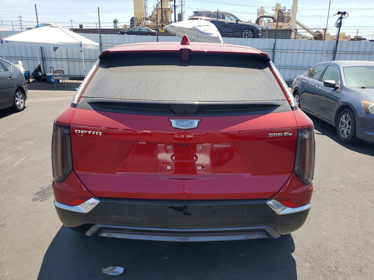 2025 Cadillac Optiq Luxury - Image 6