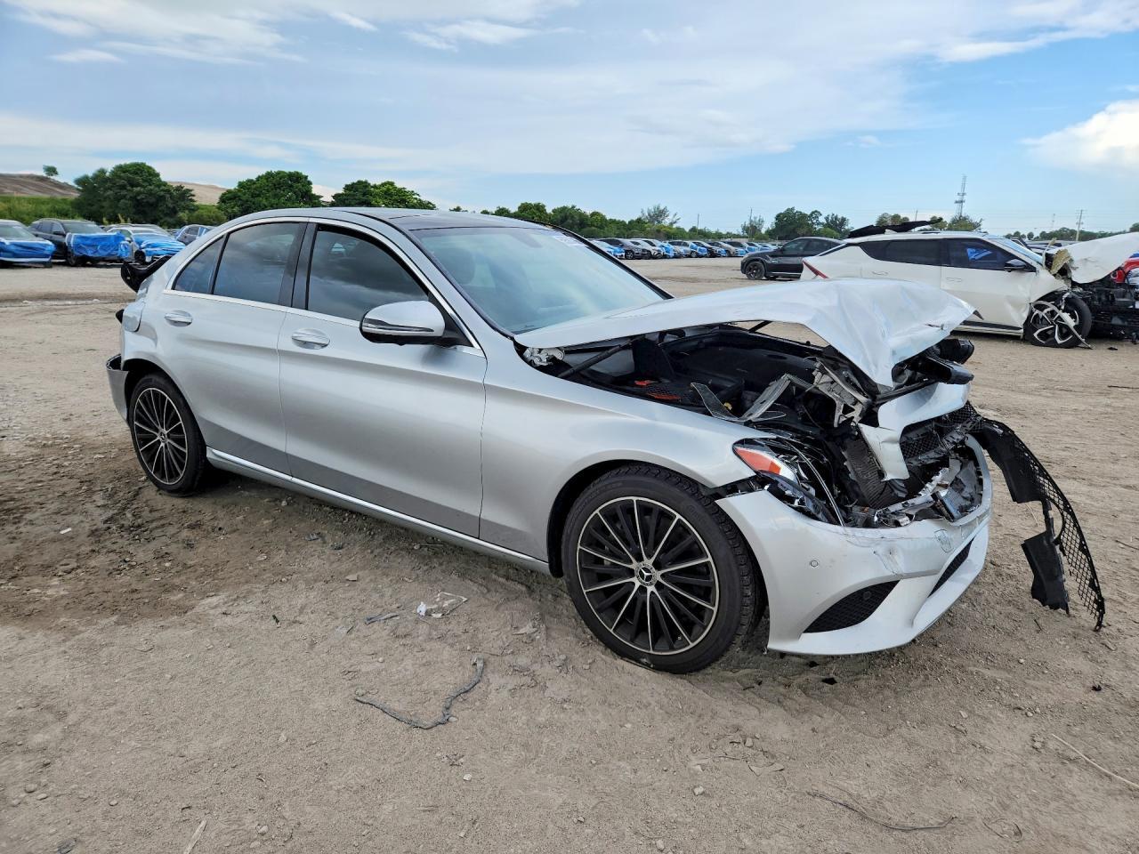 2021 Mercedes-Benz C 300 - Image 4