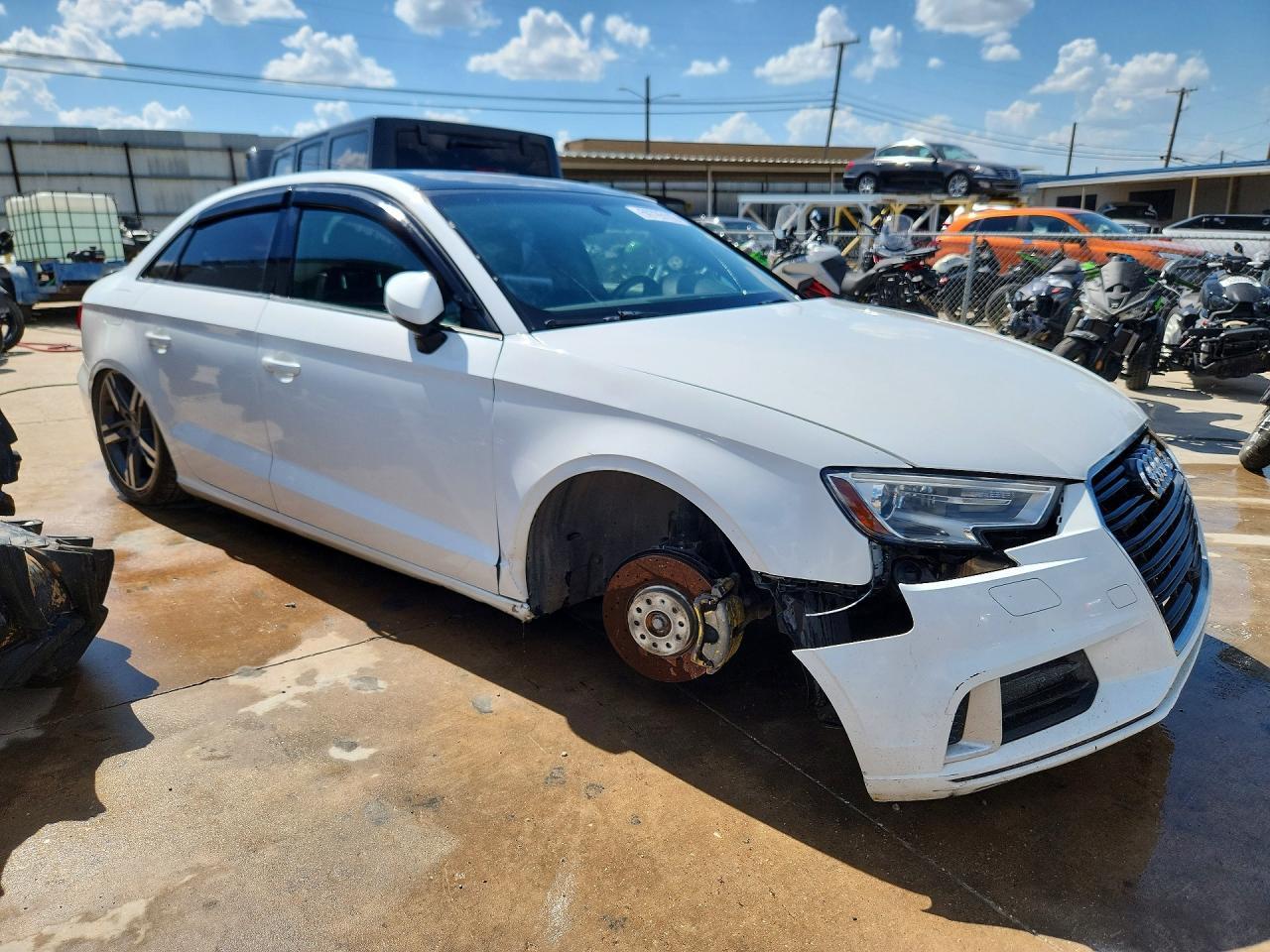 2018 Audi A3 Premium - Фото 4