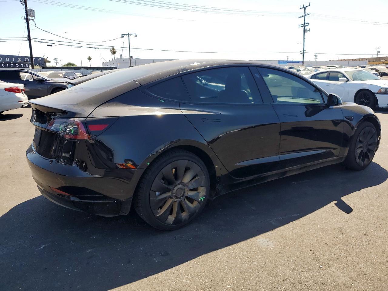 2022 Tesla Model 3 - Image 3