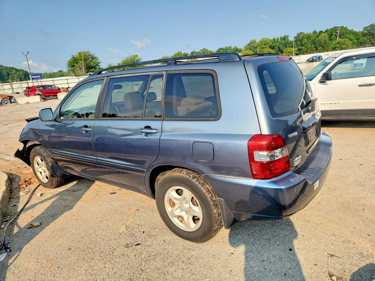 2005 Toyota Highlander Base - Image 2