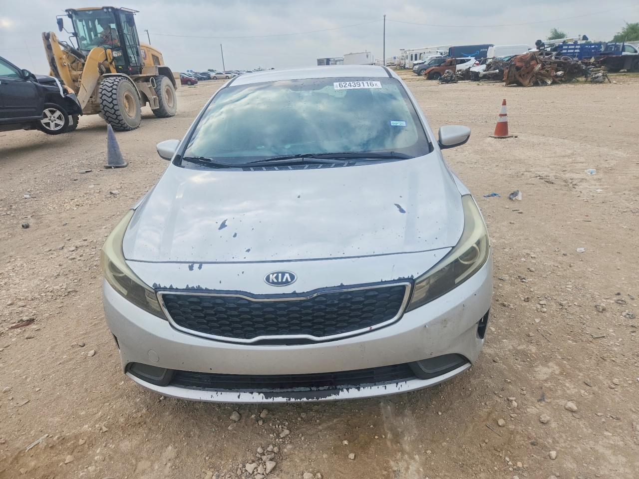 2017 Kia Forte Lx - Image 5