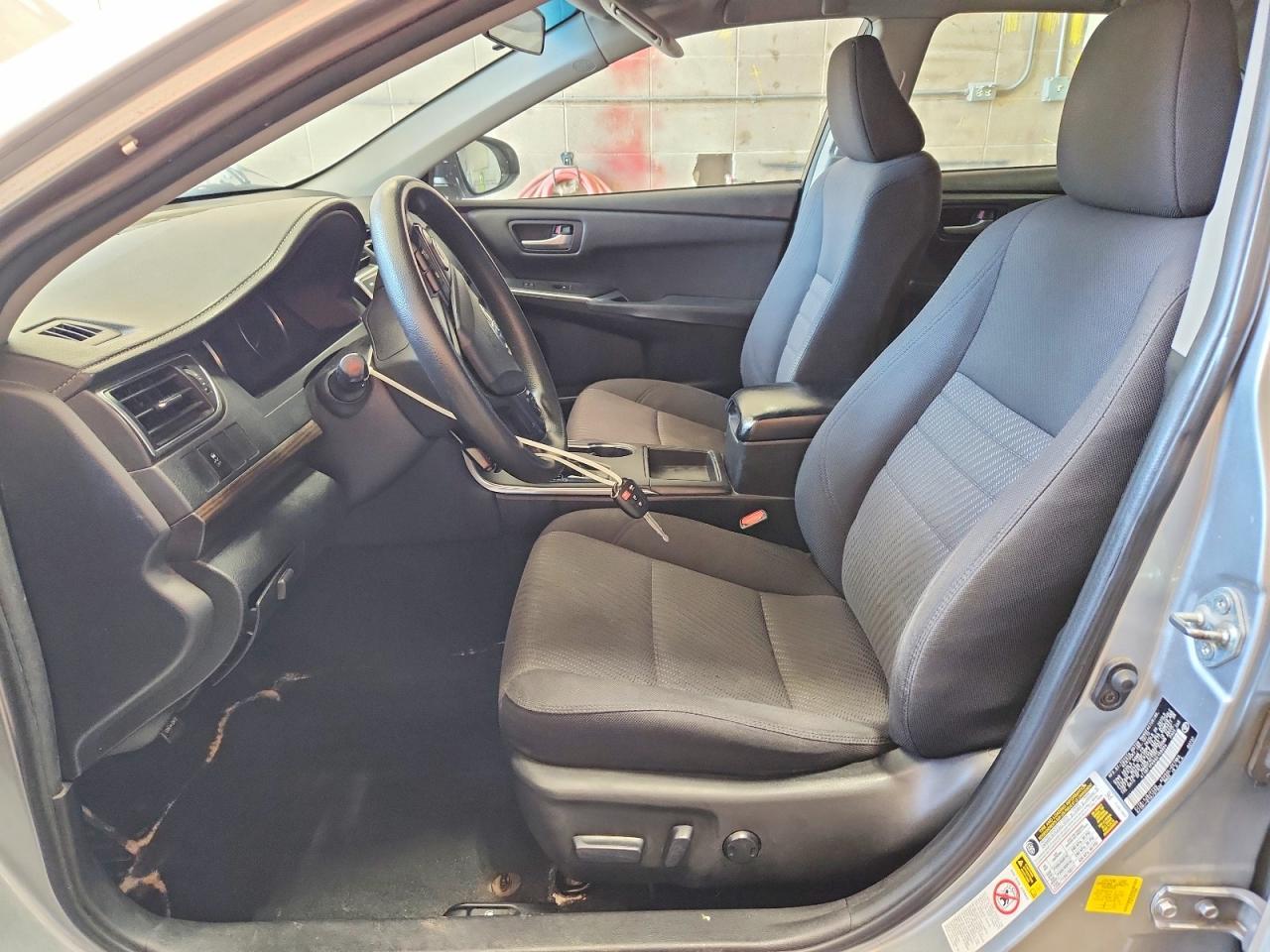 2016 Toyota Camry Le - Фото 7