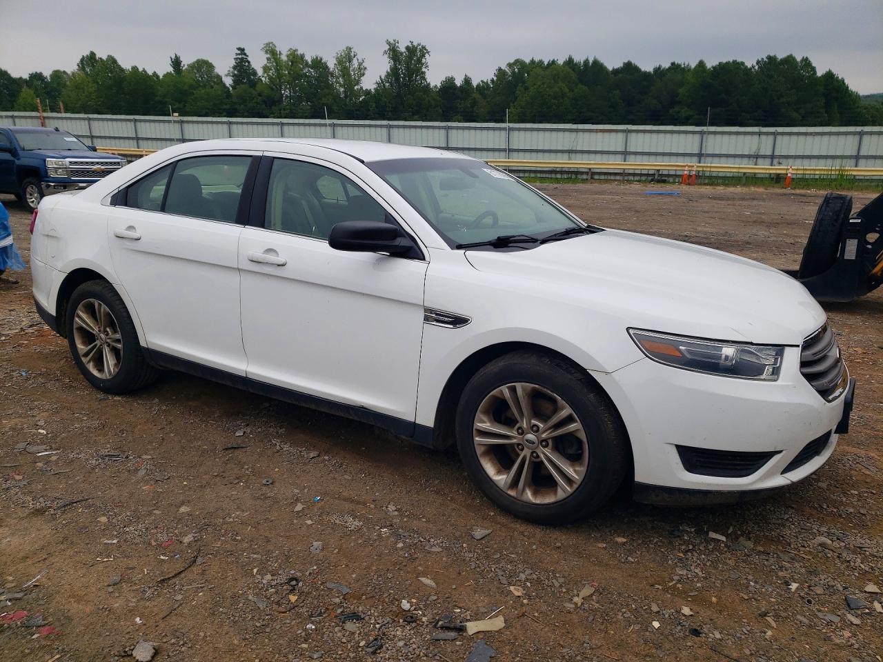 2018 Ford Taurus Se - Фото 4