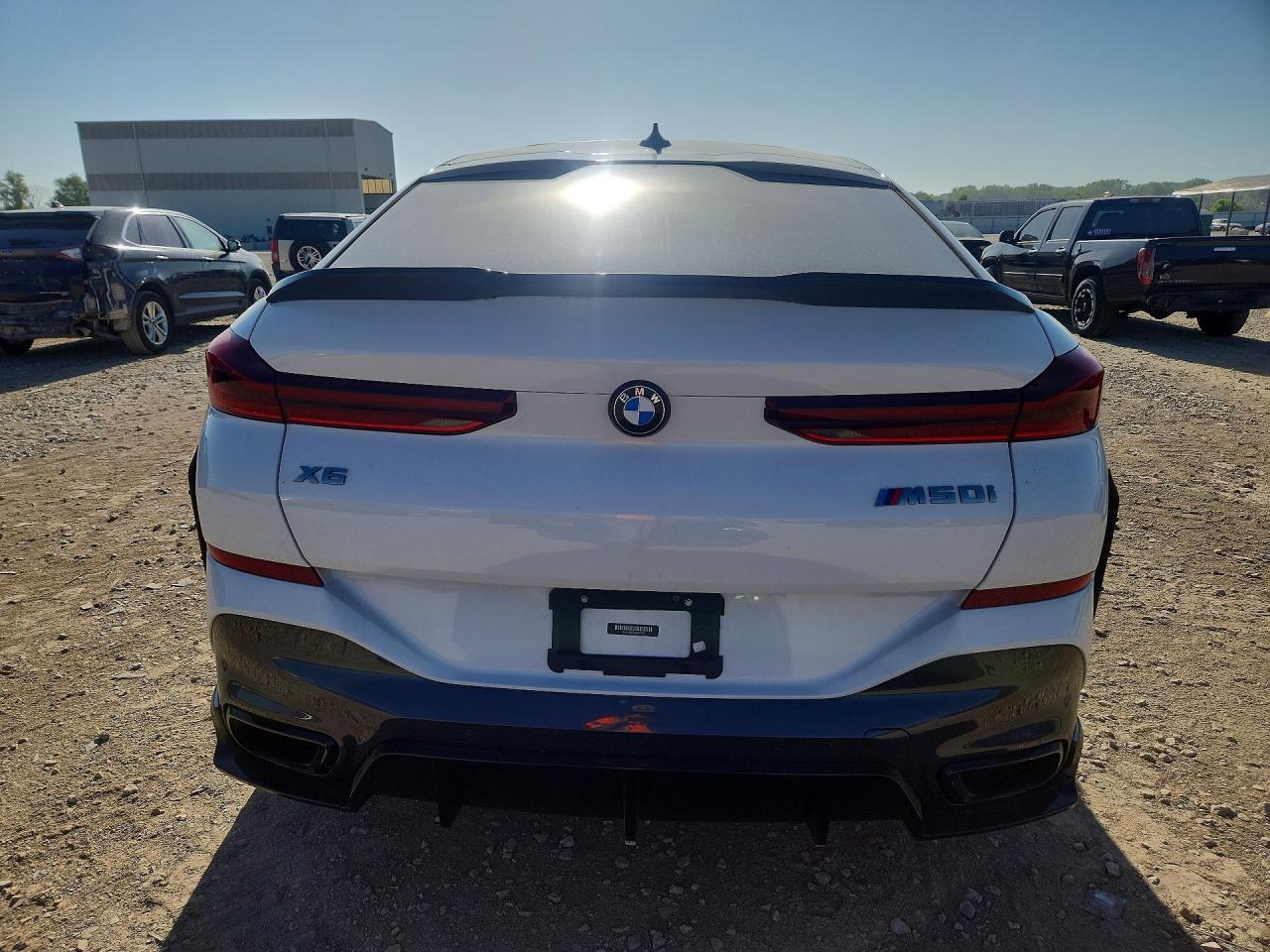 2021 BMW X6 M50I - Фото 6