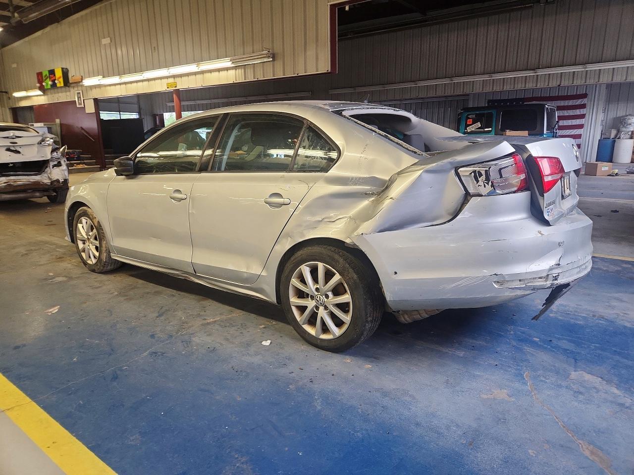 2015 Volkswagen Jetta Se - Фото 2