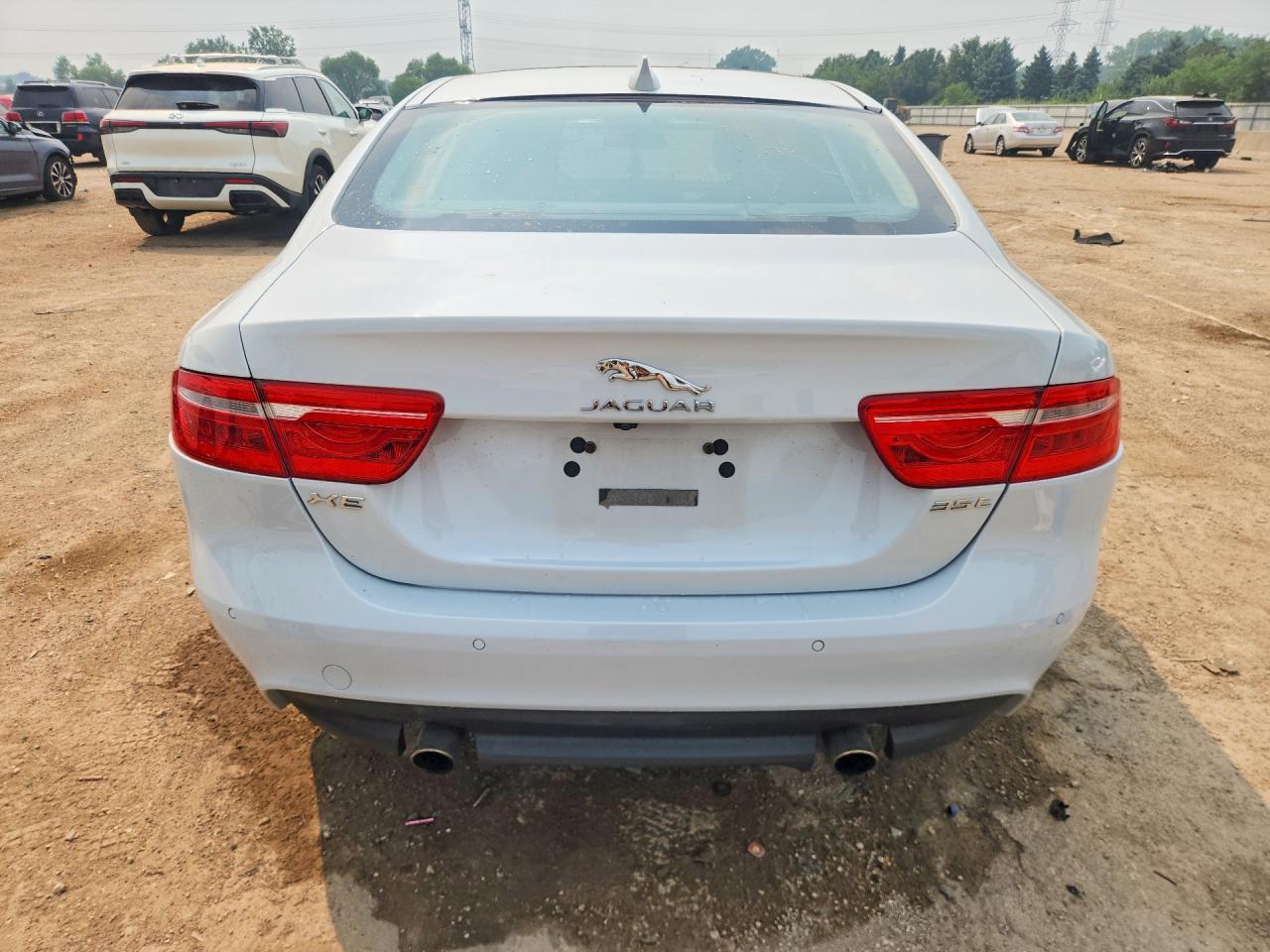 2017 Jaguar Xe First Edition - Фото 6