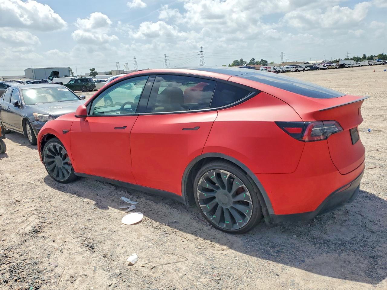 2022 Tesla Model Y - Фото 2