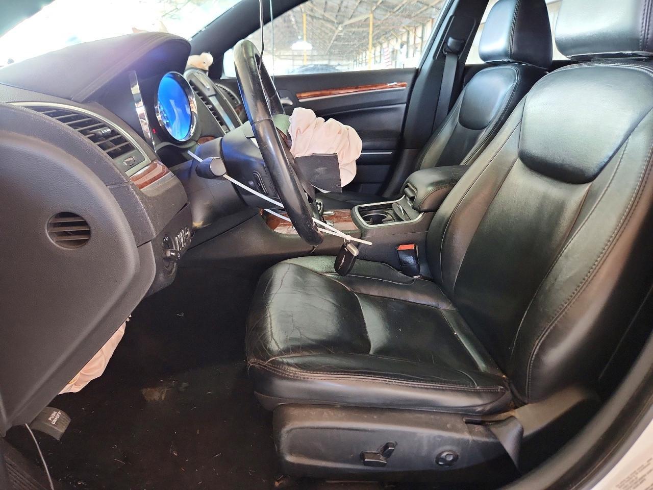 2013 Chrysler 300 - Фото 7