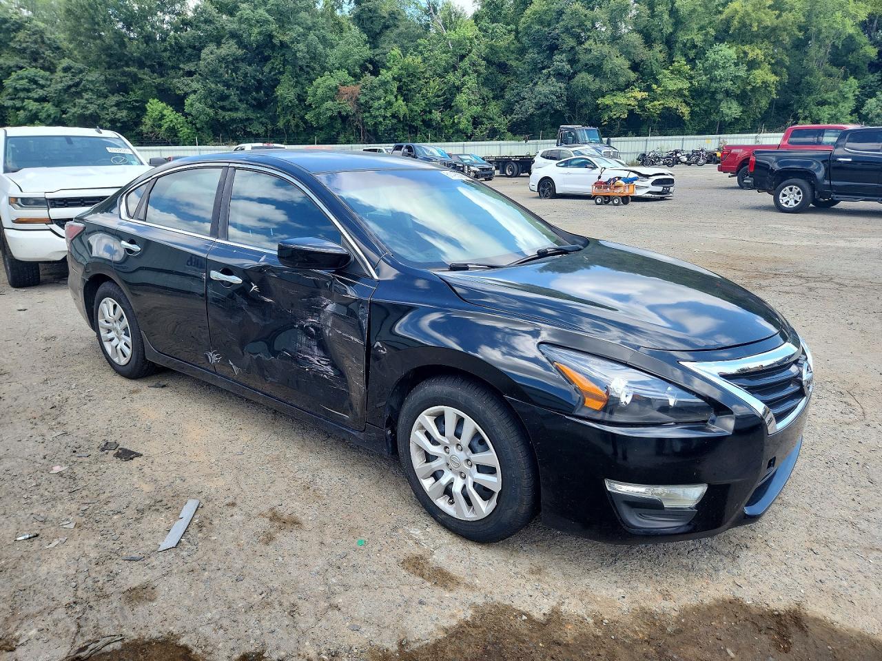 2014 Nissan Altima 2.5 S - Image 4