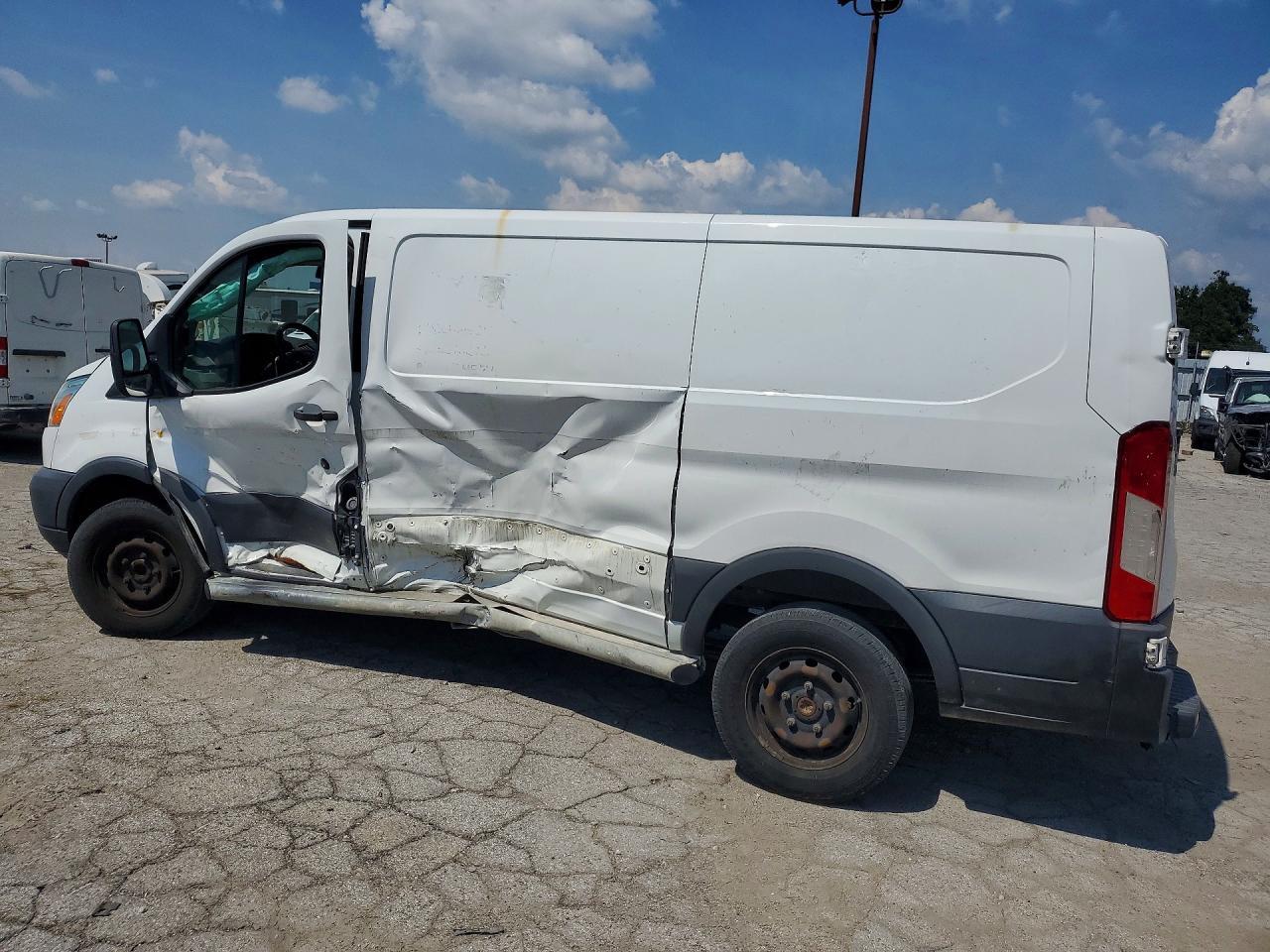 2016 Ford Transit T-250 - Фото 2