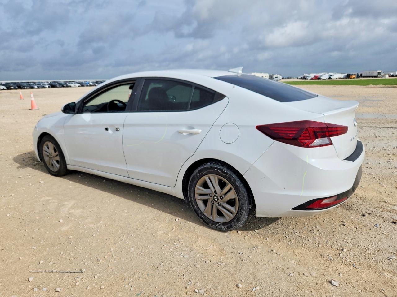 2020 Hyundai Elantra Sel - Фото 2