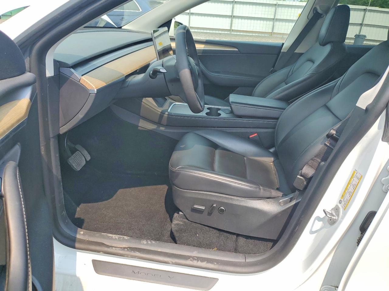 2022 Tesla Model Y - Фото 7