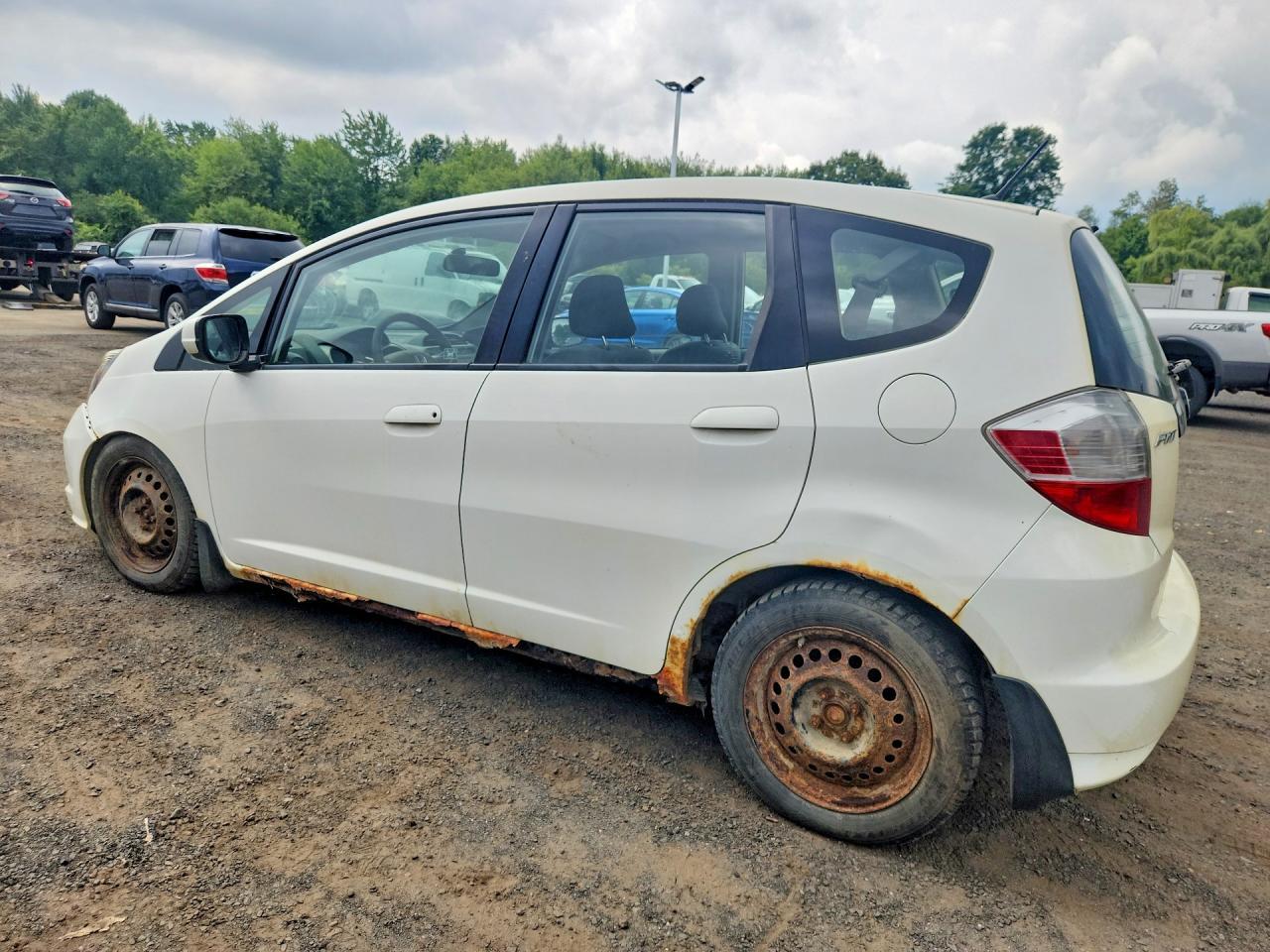 2013 Honda Fit - Фото 2