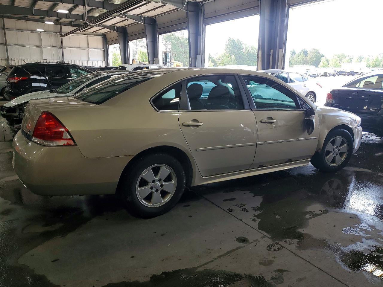 2010 Chevrolet Impala Lt - Image 3