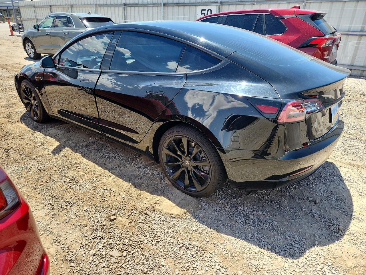 2019 Tesla Model 3 - Фото 2