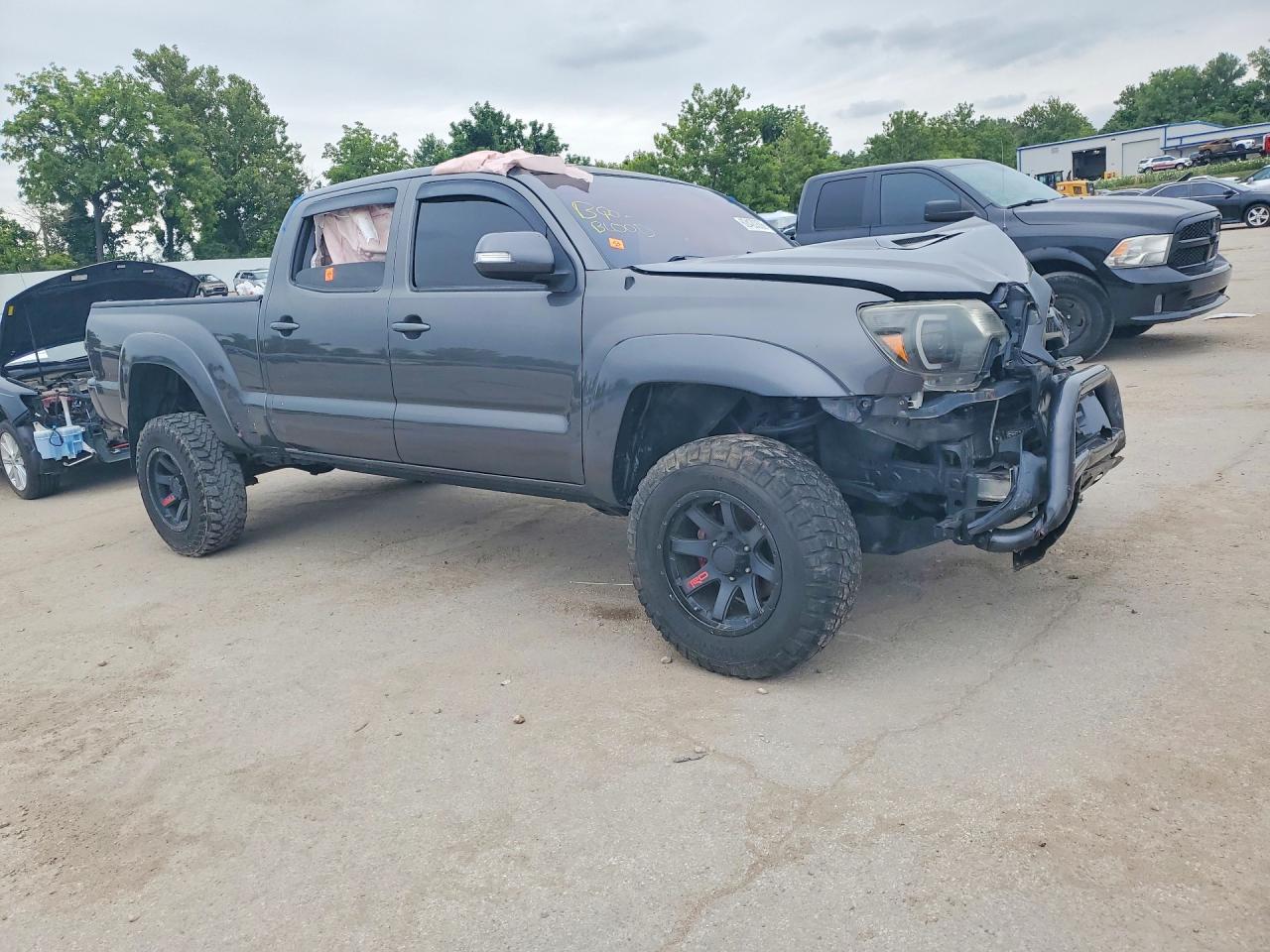 2015 Toyota Tacoma Double Cab Long Bed - Image 4